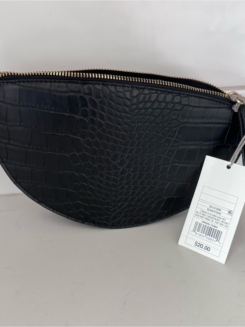 NWT Black Faux Croc-Embossed‎ Oval Wristlet Clutch - Picture 2 of 8